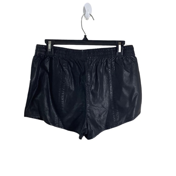 UO Silence + Noise Vegan Leather Shorts - Picture 2 of 4